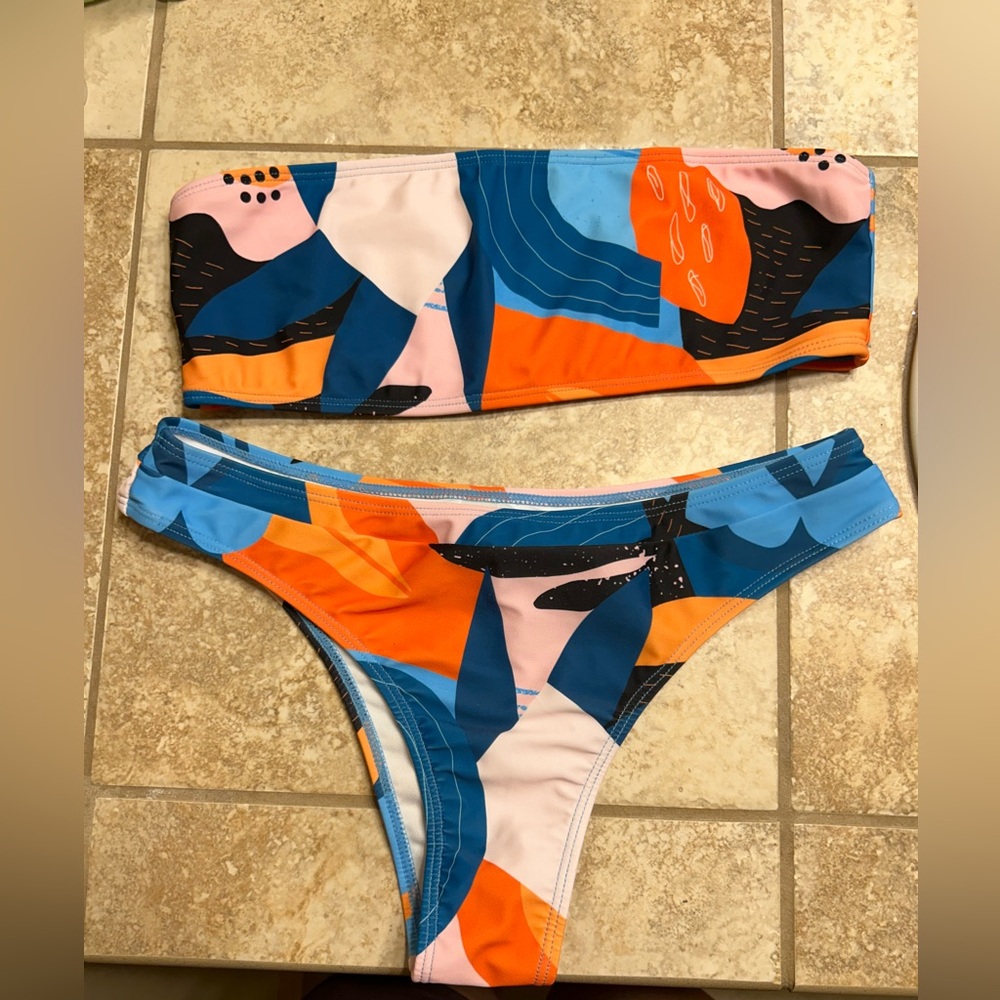 Bathing suit
